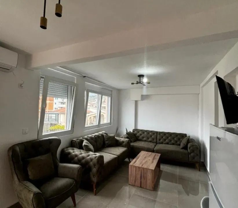 Izdavanje, jednosoban stan, 65m², Bar, Crna Gora