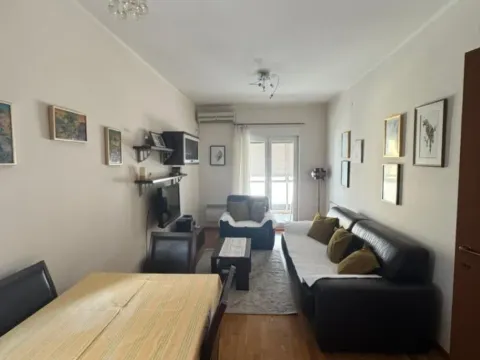 Izdavanje, jednosoban stan, 44m², City Kvart, Podgorica