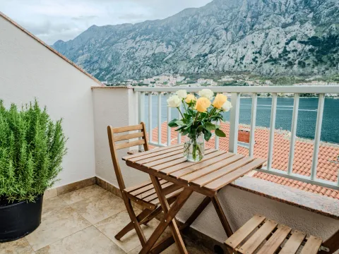 Prodaja, dvosoban stan, 50m², Muo, Kotor - image 30