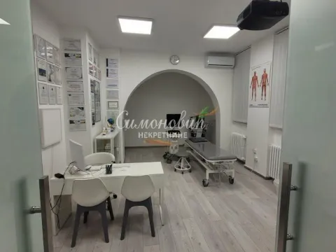 Izdavanje, poslovni prostor, 136m², Banovo Brdo, Beograd - image 9