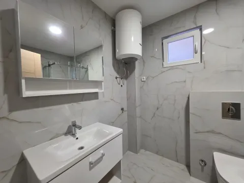 Sale, one bedroom apartment, 65m², Budva, Crna Gora - image 23