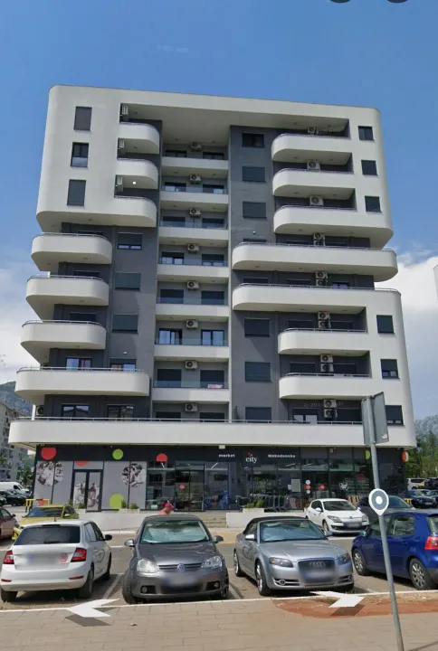 Izdavanje, parking/garaža, 15m², Centar, Bar
