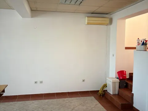 Rent, office space, 87m², Zabjelo, Podgorica - image 3