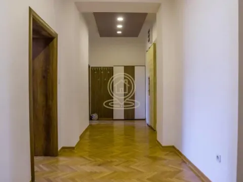 Izdavanje, četvorosoban stan, 100m², Savski Venac, Beograd - image 10