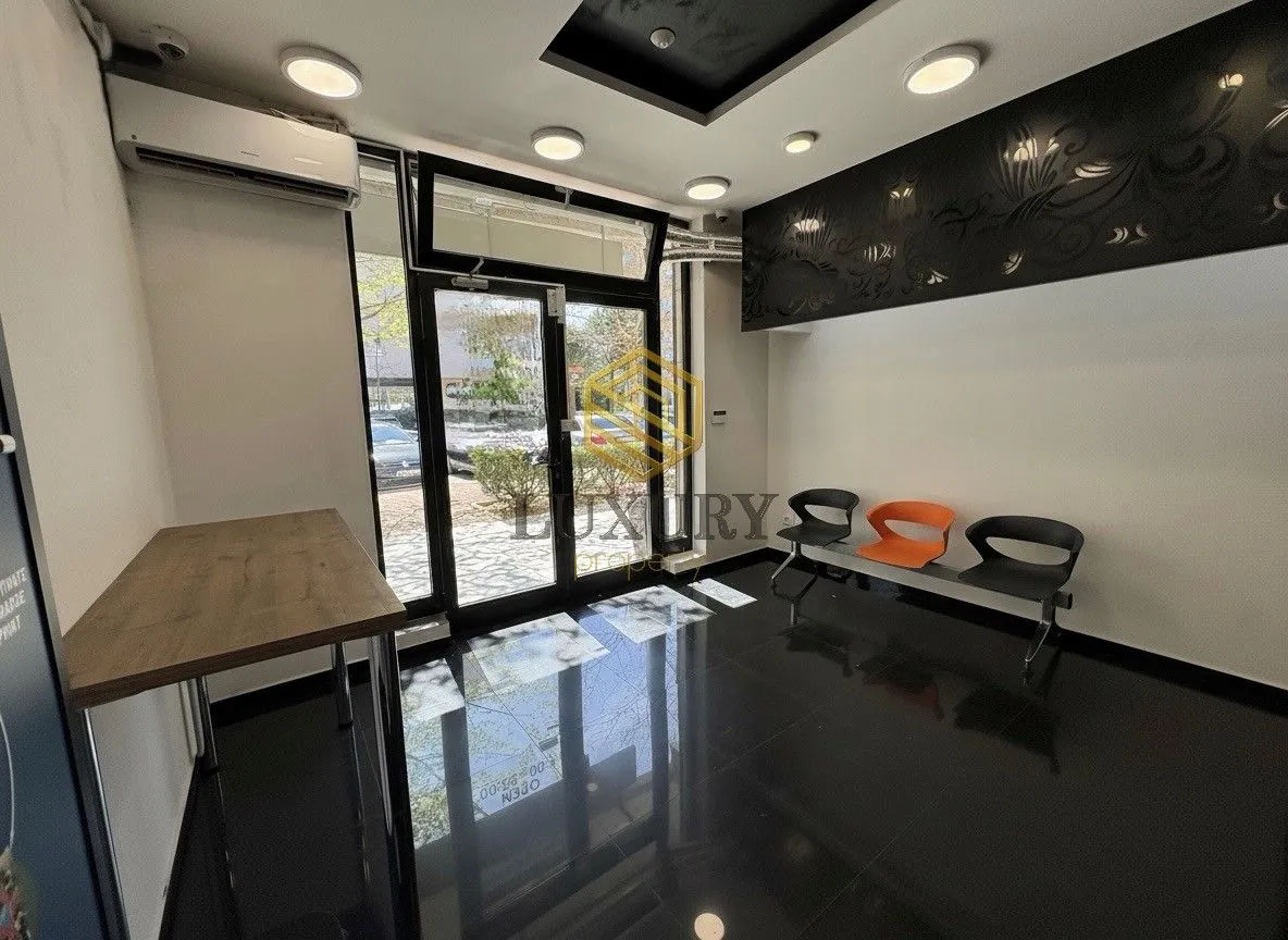 Rent, office space, 33m², City Kvart, Podgorica