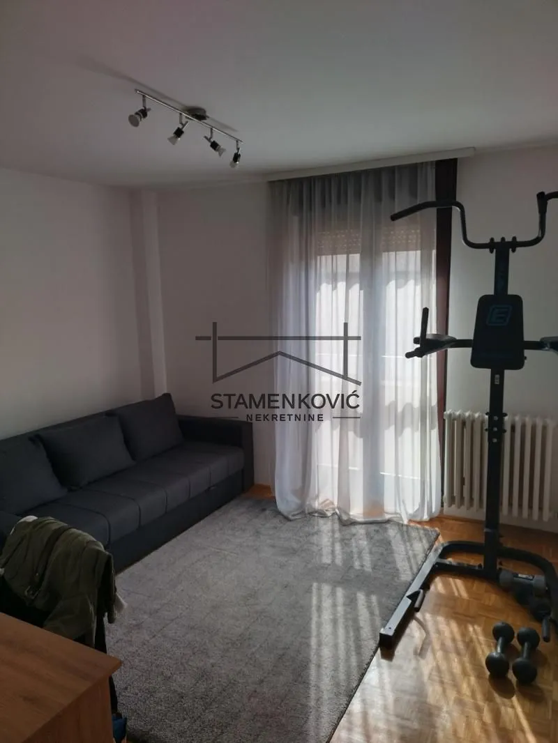 Prodaja, trosoban stan, 69m², Sajam, Novi Sad Sve Podlokacije