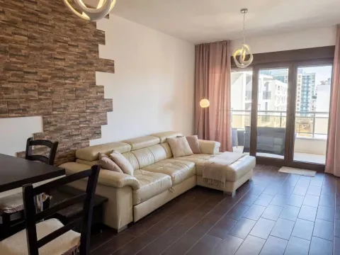 Rent, one bedroom apartment, 51m², Centar, Budva - image 9