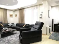 Izdavanje, četvorosoban stan, 178m², Tološka šuma, Podgorica - image 3