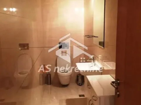 Izdavanje, trosoban stan, 100m², Stari Grad, Beograd - image 15