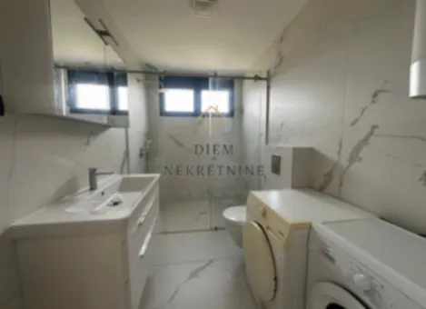 Izdavanje, trosoban stan, 130m², Dalmatinska ulica, Podgorica - image 8