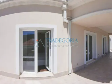 Prodaja, trosoban stan, 225m², Đenovići, Herceg Novi - image 9