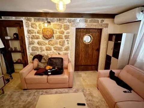 Prodaja, jednosoban stan, 57m², Tivat, Crna Gora - image 2