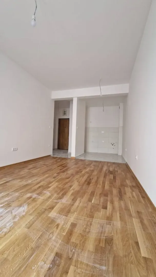 Prodaja, jednosoban stan, 45m², Lazi, Budva