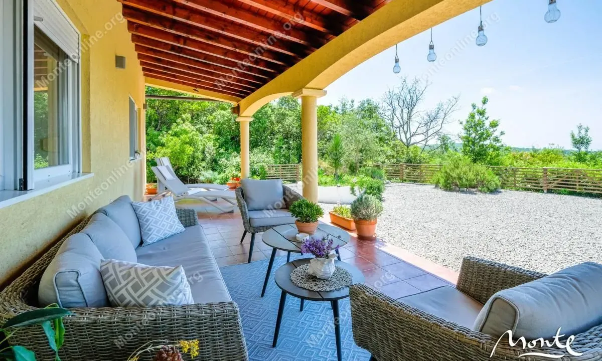 Prodaja, kuća, 177m², Krimovica, Kotor