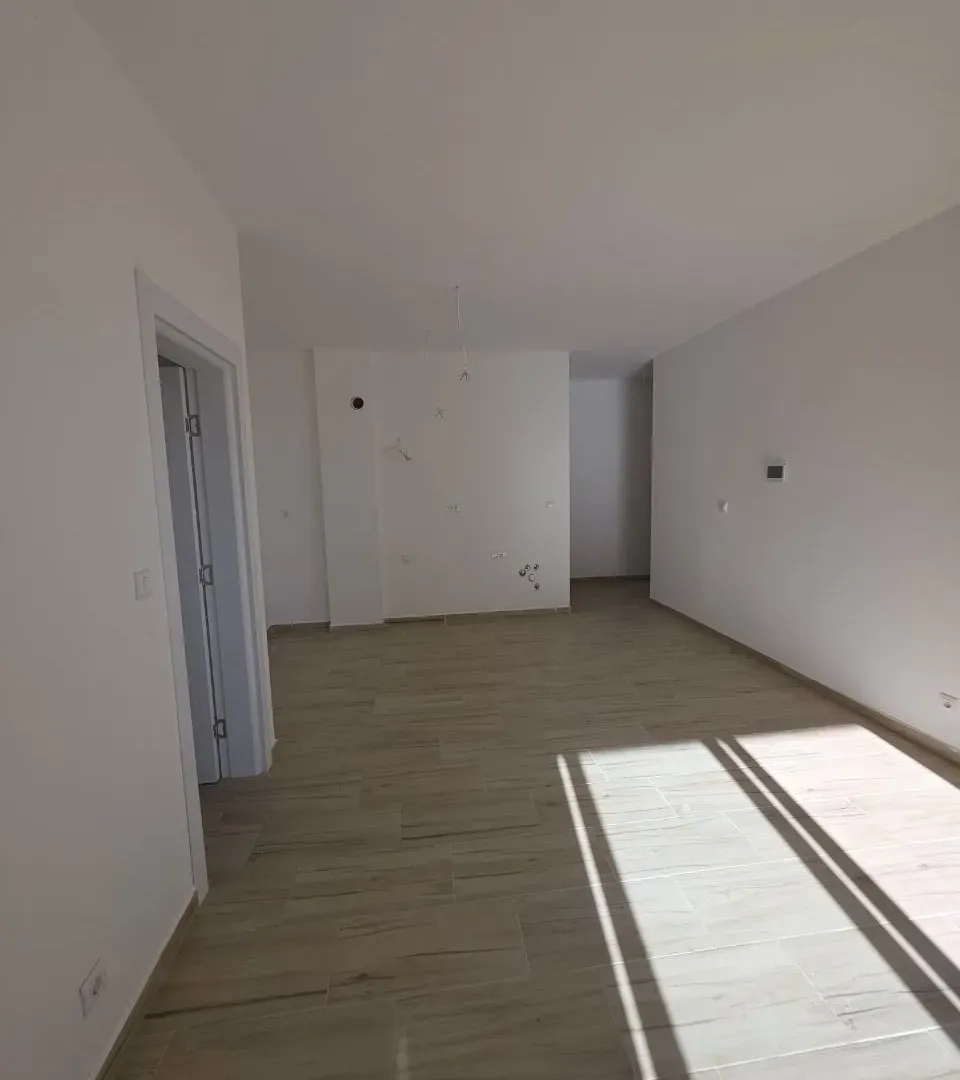 Sale, two bedroom apartment, 82m², Bečići, Budva