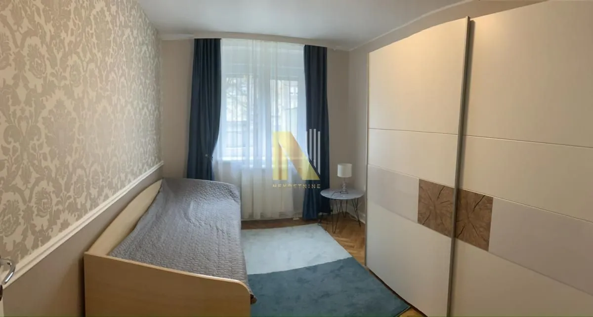 Izdavanje, trosoban stan, 130m², Grbavica, Novi Sad Sve Podlokacije