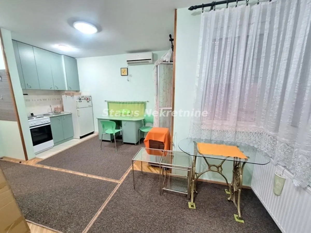 Rent, studio apartment, 25m², Grbavica, Novi Sad Sve Podlokacije