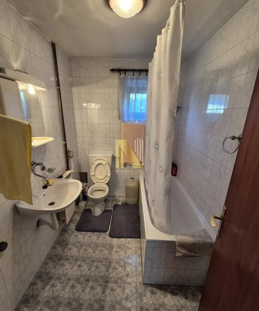 Prodaja, kuća, 219m², Petrovaradin, Novi Sad