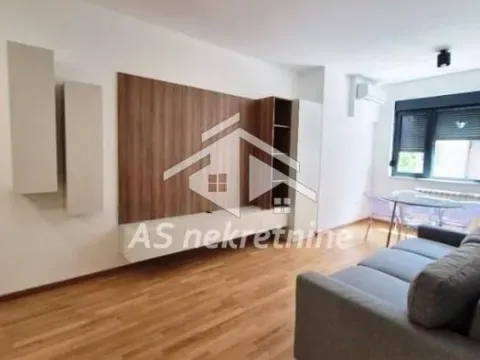Izdavanje, trosoban stan, 54m², Čukarica, Beograd - image 2