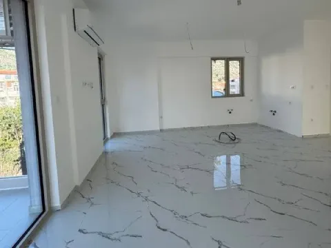 Sale, three bedroom apartment, 105m², Budva, Crna Gora - image 1