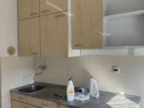 Rent, three bedroom apartment, 61m², Zemun Sve Podlokacije, Beograd - image 10