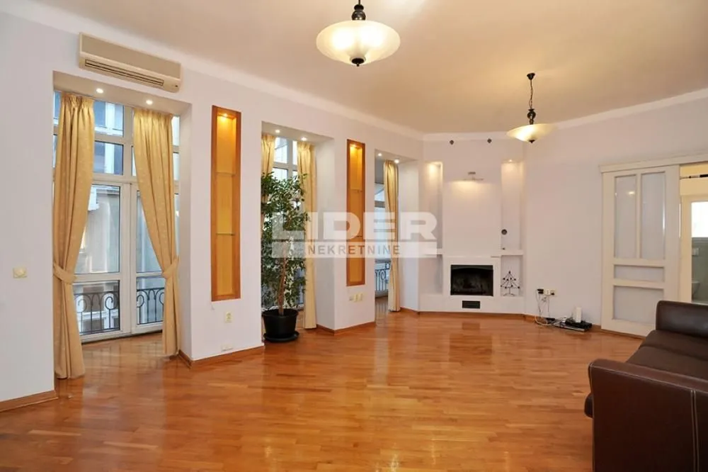 Rent, office space, 160m², Stari Grad, Beograd