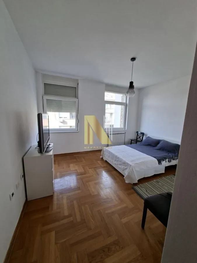 Izdavanje, dvosoban stan, 52m², Socijalno, Novi Sad Sve Podlokacije