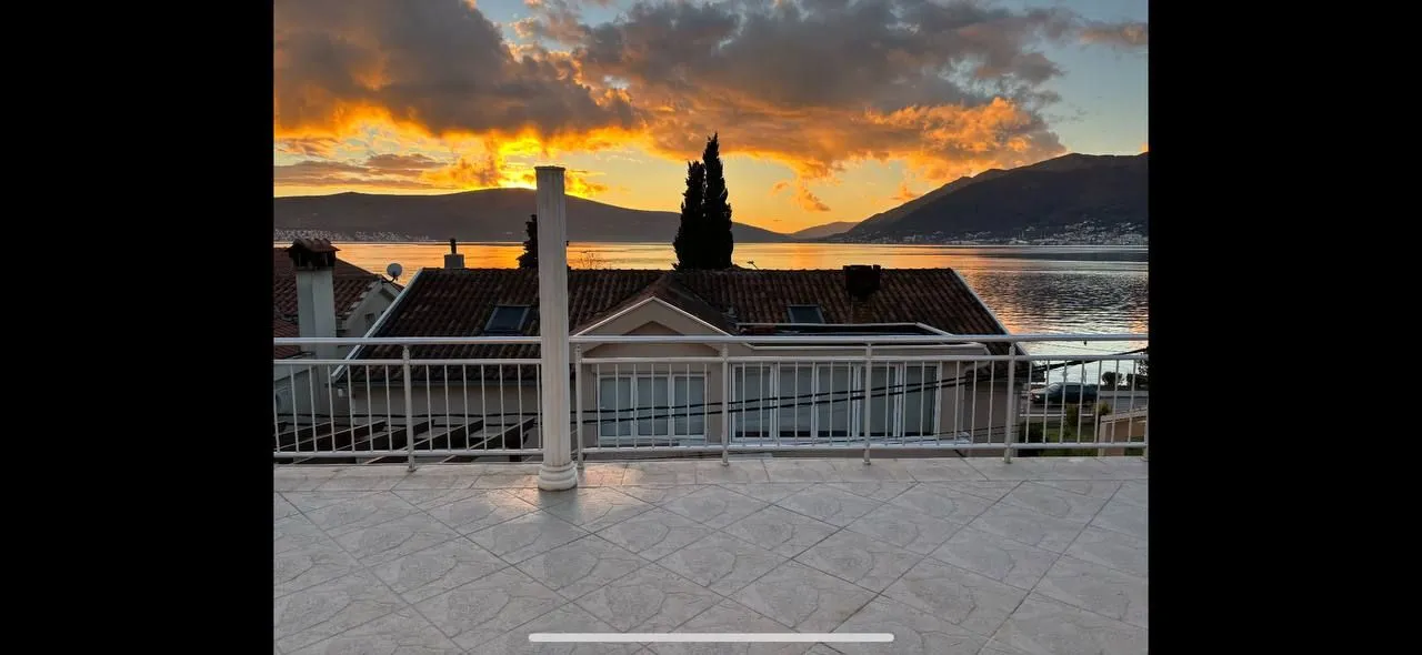 Daily-rent, two bedroom apartment, 90m², Donja Lastva, Tivat