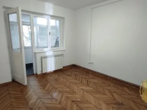 Izdavanje, trosoban stan, 70m², Zemun Sve Podlokacije, Beograd - image 8