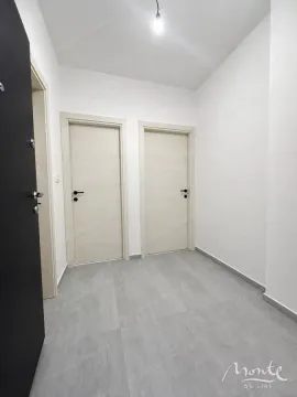 Prodaja, jednosoban stan, 43m², Stari Aerodrom, Podgorica - image 11