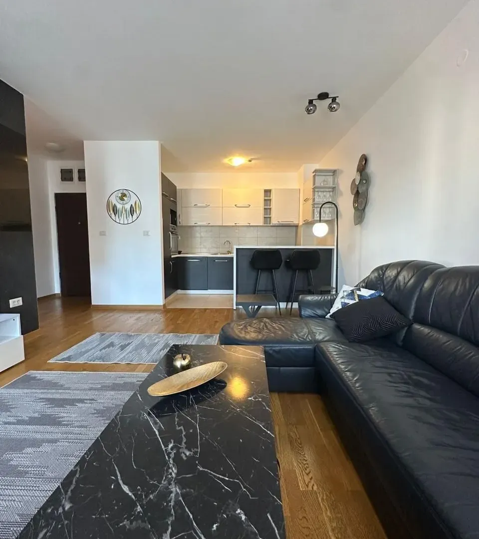Rent, two bedroom apartment, 64m², City Kvart, Podgorica