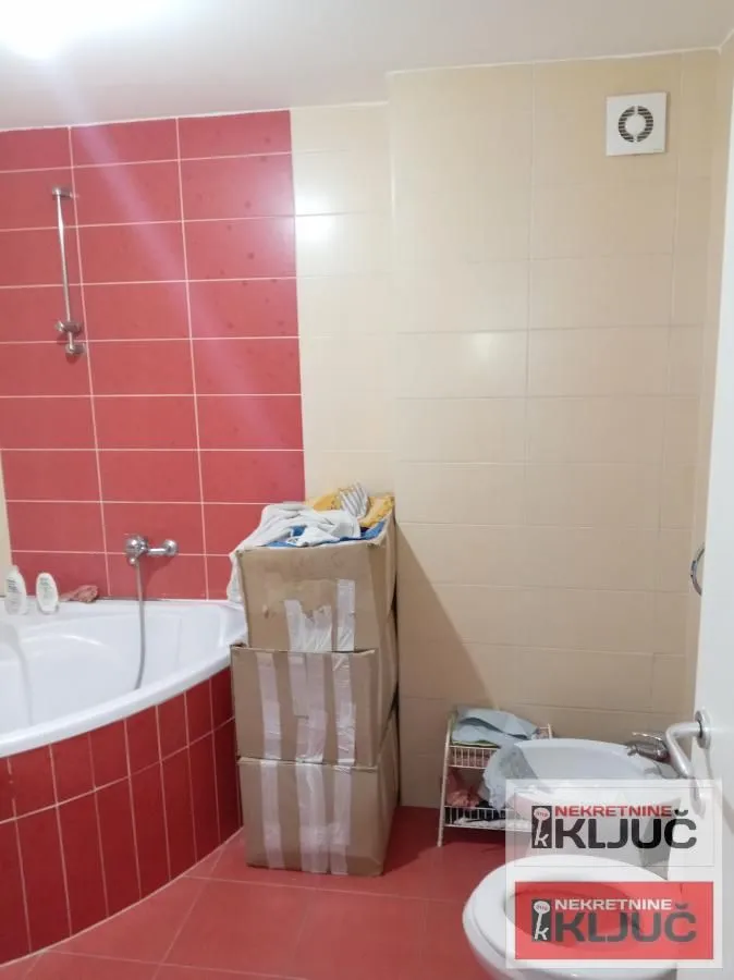 Prodaja, trosoban stan, 64m², Adice, Novi Sad Sve Podlokacije