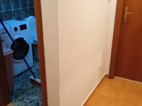 Izdavanje, jednosoban stan, 64m², Stari Aerodrom, Podgorica - image 7