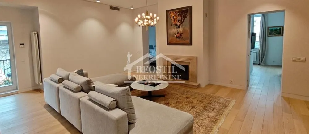 Sale, four bedroom apartment, 133m², Stari Grad, Beograd