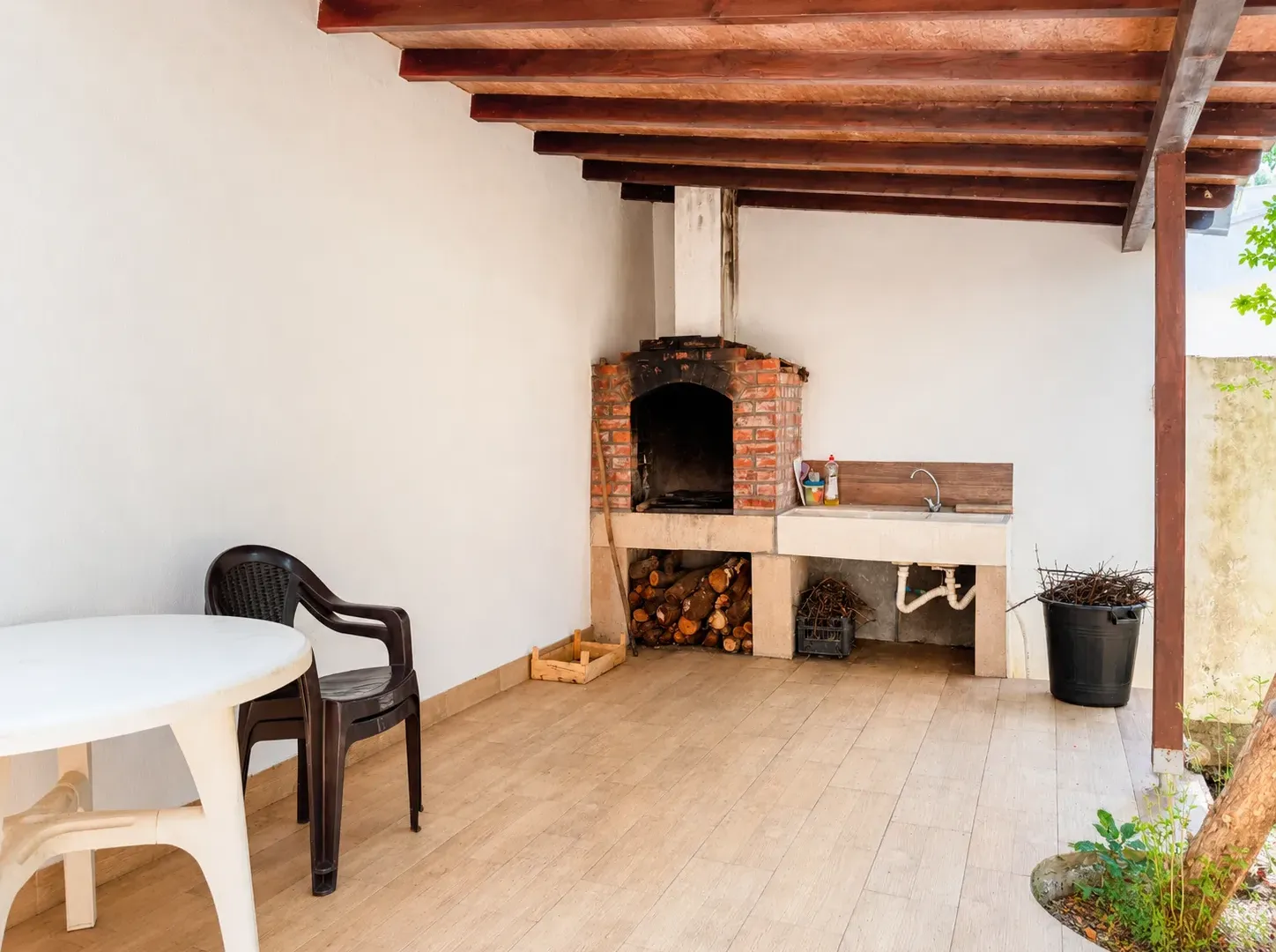 Rent, house, 200m², Utjeha, Bar