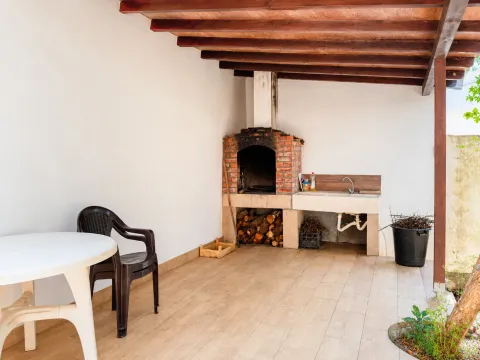 Rent, house, 200m², Utjeha, Bar - image 6
