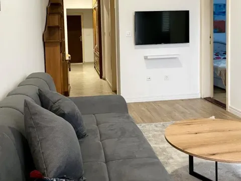 Izdavanje, trosoban stan, 90m², Budva, Crna Gora - image 5