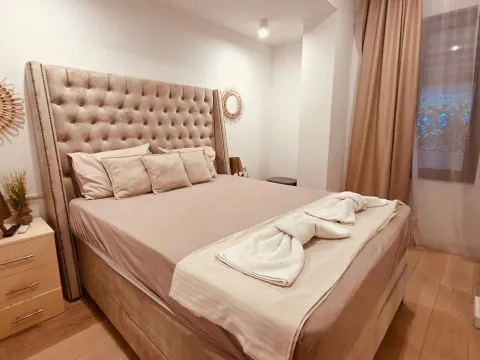 Rent, one bedroom apartment, 75m², Kalimanj, Tivat - image 7