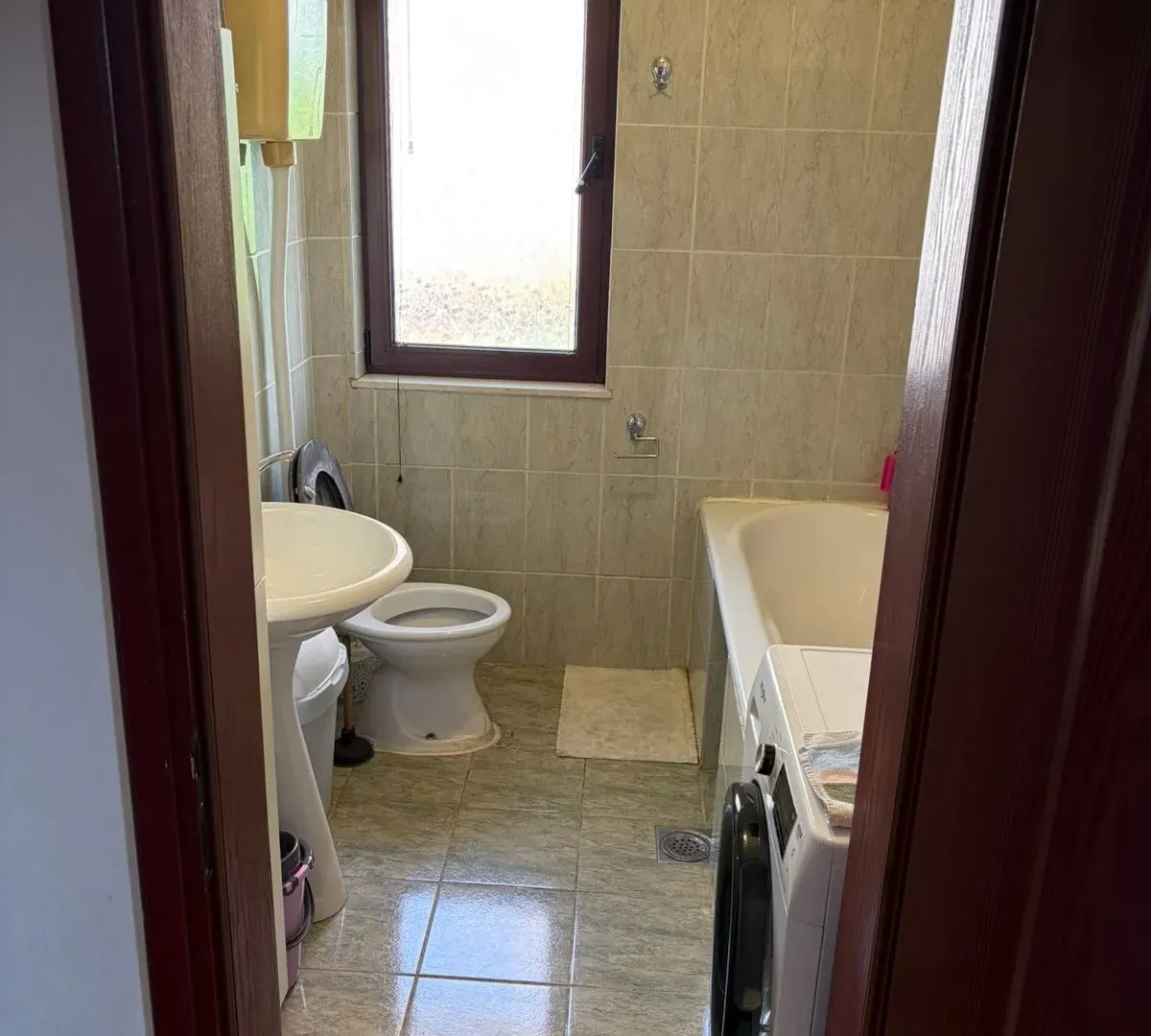 Rent, office space, 90m², Pobrežje, Podgorica