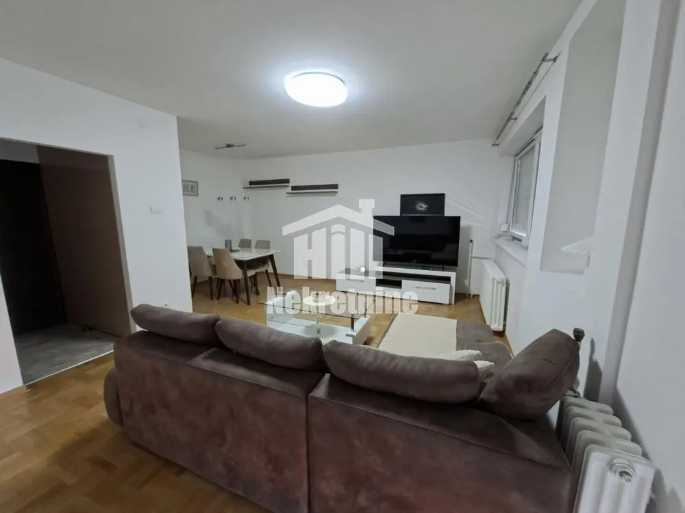Izdavanje, trosoban stan, 72m², Julino Brdo, Beograd