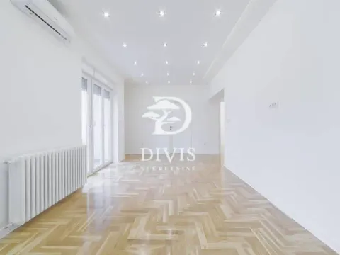 Sale, four bedroom apartment, 80m², Vračar Sve Podlokacije, Beograd - image 1