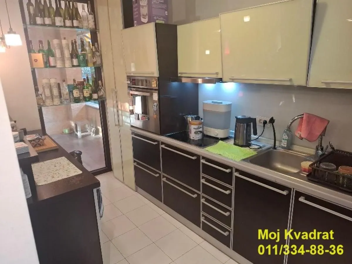 Prodaja, četvorosoban stan, 90m², Čukarica, Beograd