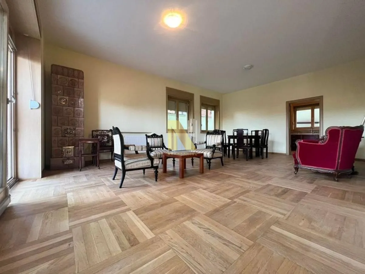 Prodaja, kuća, 450m², Sremska Kamenica, Petrovaradin