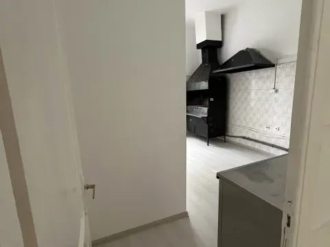 Izdavanje, poslovni prostor, 100m², Centar, Leskovac - image 12