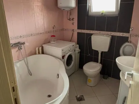 Prodaja, kuća, 150m², Stari Aerodrom, Podgorica - image 8