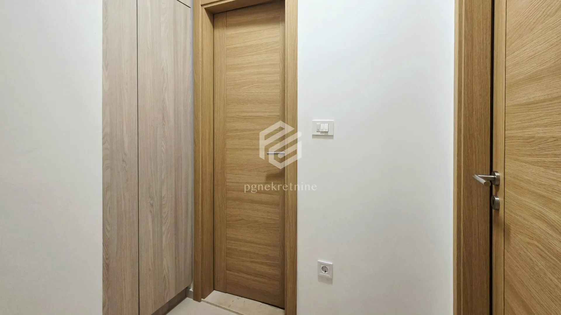 Rent, two bedroom apartment, 69m², City Kvart, Podgorica