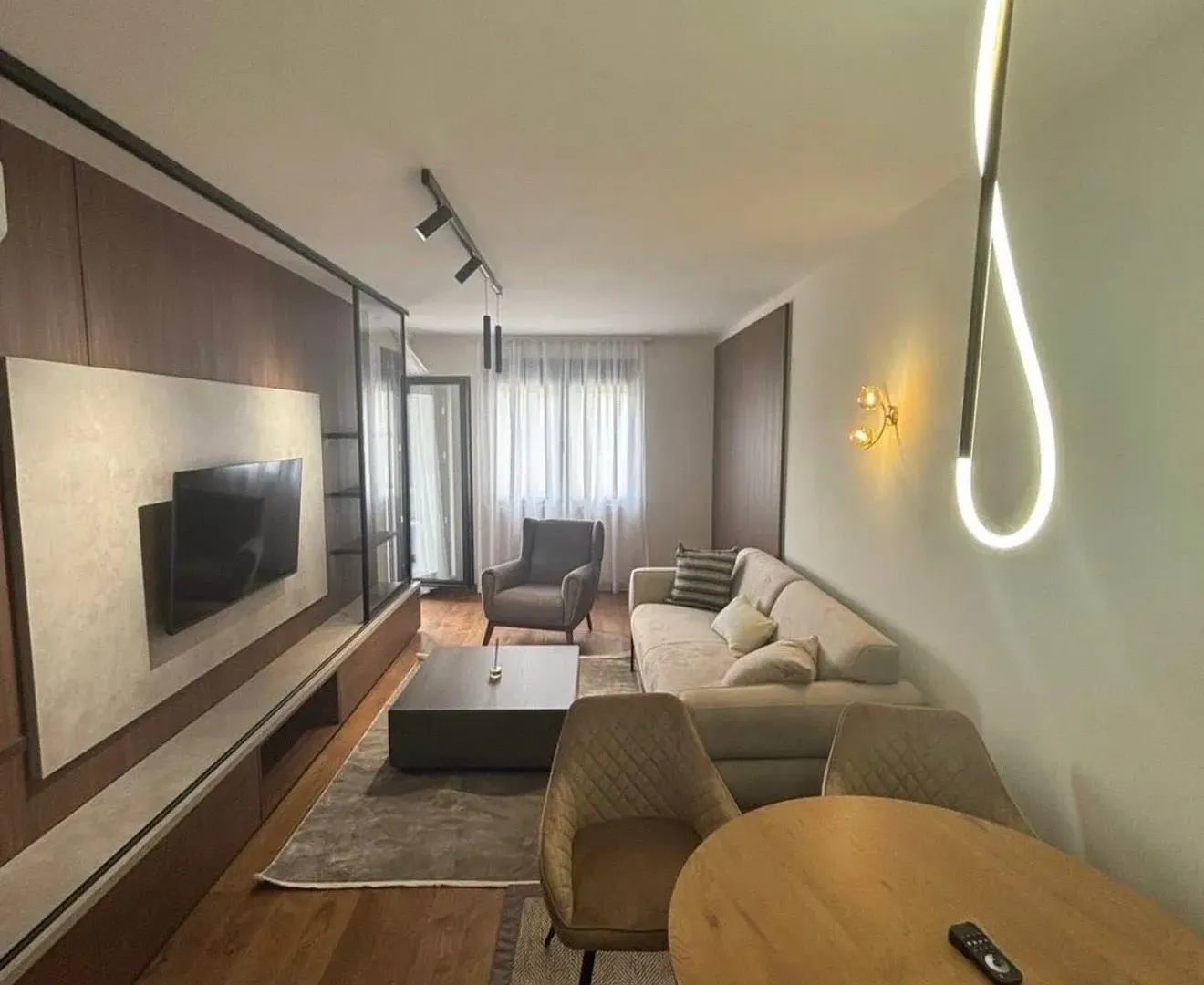 Izdavanje, jednosoban stan, 51m², City Kvart, Podgorica