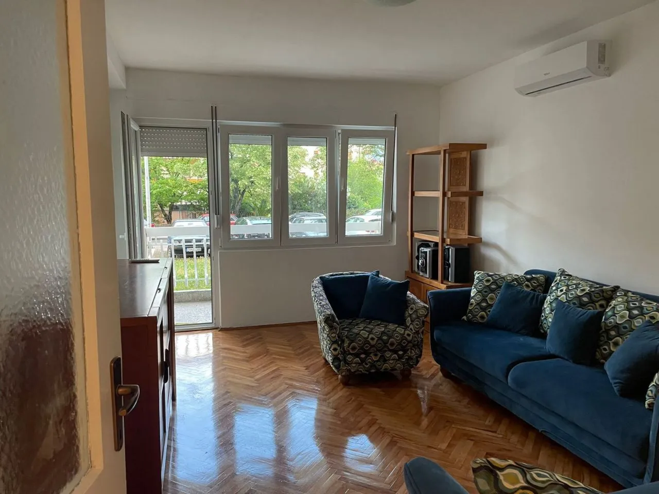 Rent, two bedroom apartment, 80m², Tivat, Crna Gora