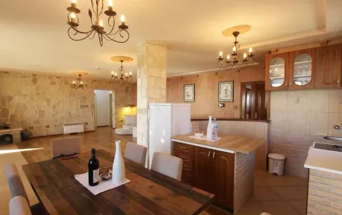 Prodaja, kuća, 466m², Petrovac, Budva - image 26