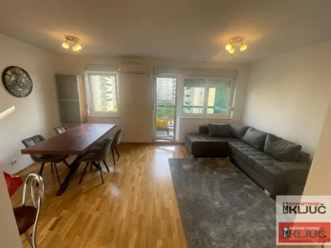 Stan in Novo naselje